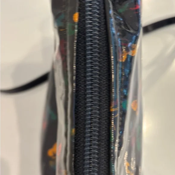 Bottega Veneta Ultra Rare Navy Butterfly Vinyl Crossbody MINT - Picture 3 of 9